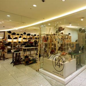 神戸市中央区/アパレル雑貨店の内装・デザイン施工実績